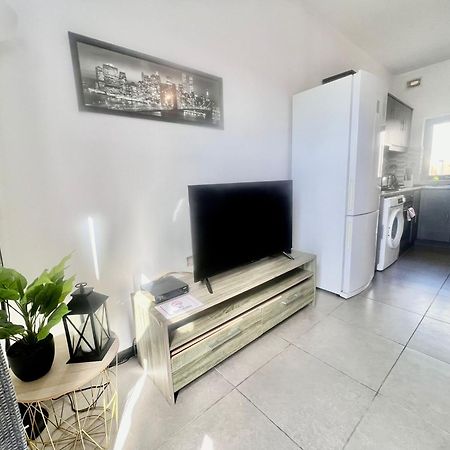 בירקירקארה 83/3-Lovely 1 Bedroom Penthouse מראה חיצוני תמונה