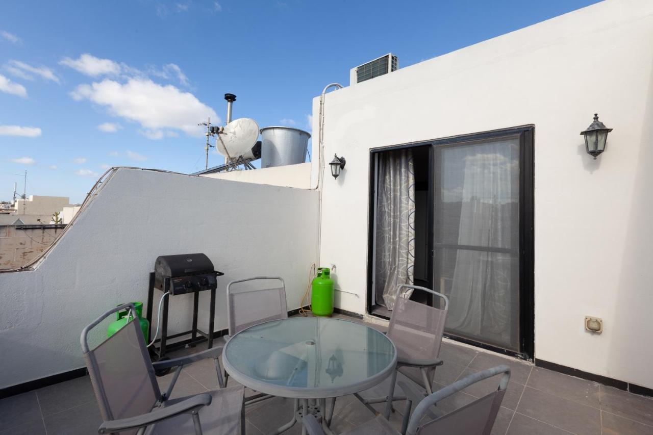 בירקירקארה 83/3-Lovely 1 Bedroom Penthouse מראה חיצוני תמונה