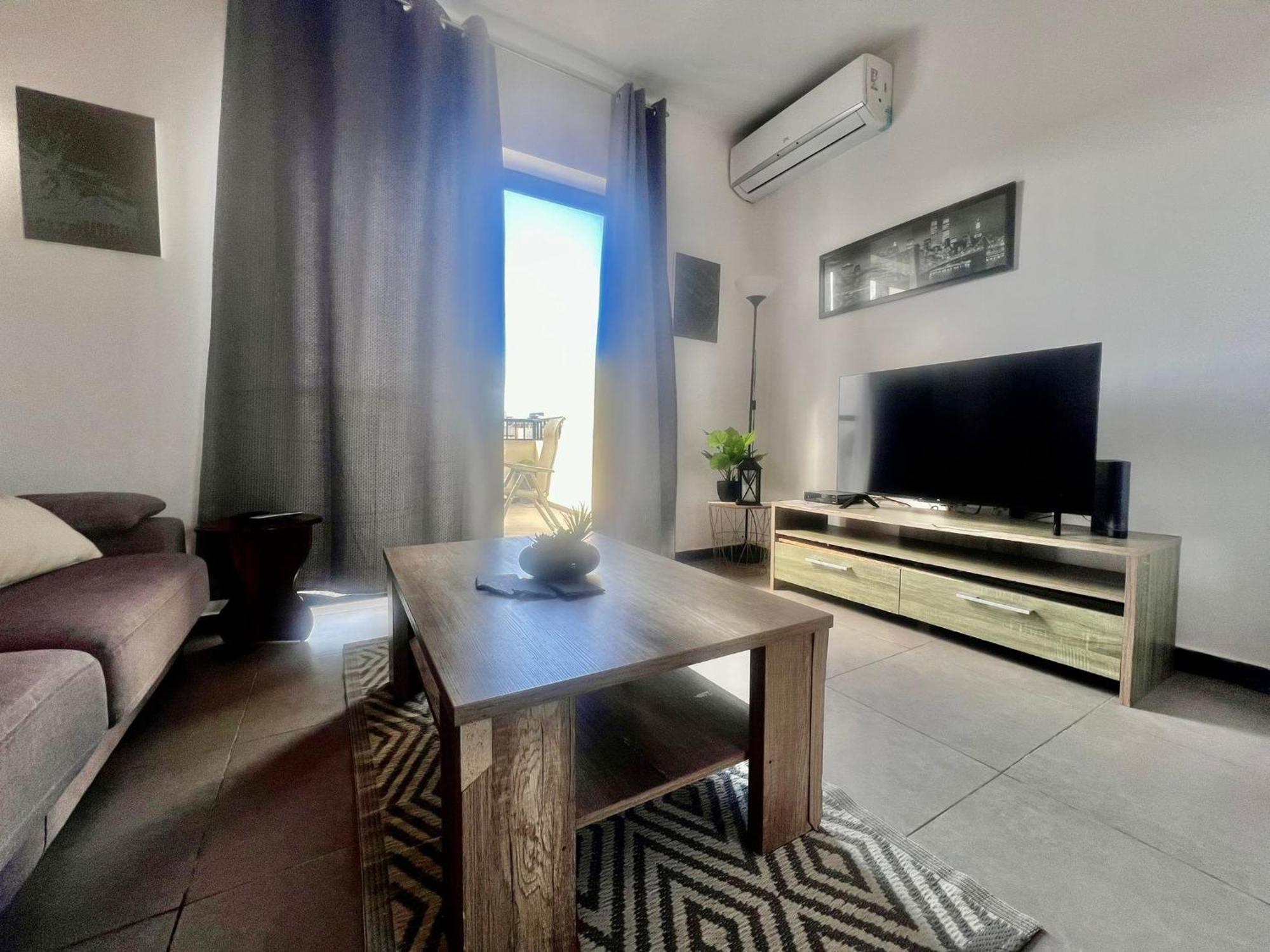 בירקירקארה 83/3-Lovely 1 Bedroom Penthouse מראה חיצוני תמונה
